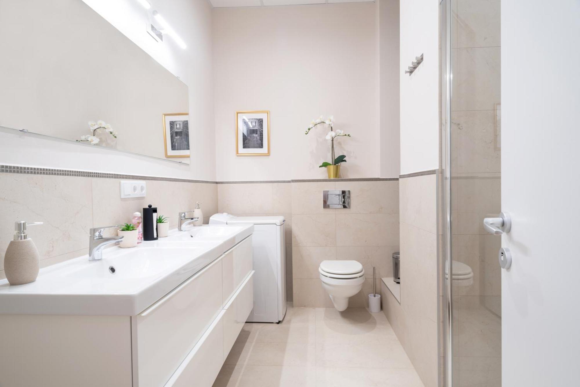 Апартаменти Amethyst - Acacia 2 Bedroom